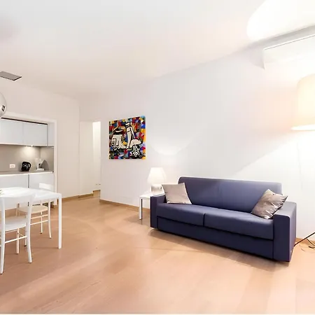 The Apartment At Spanish Steps-3