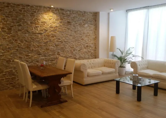 Annarella's apartment